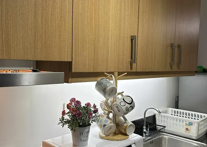 Shell Residences Moa - Josh Staycation Apartment Manila